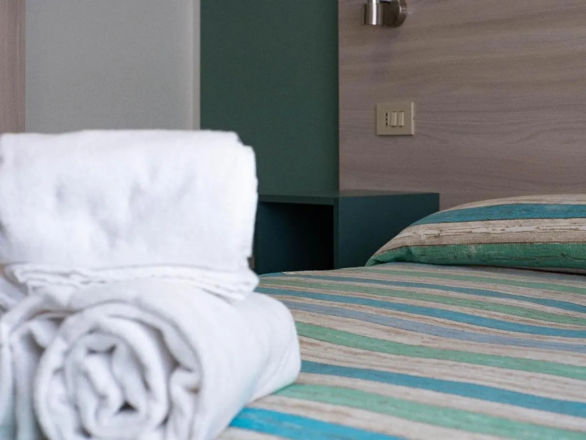 Hotel Laura Cavallino-Treporti 0*,