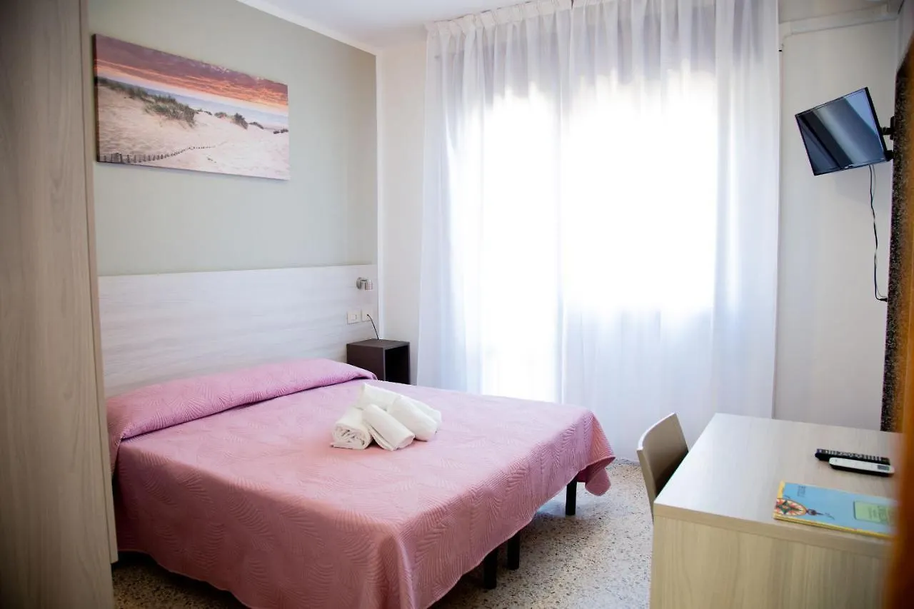 Hotel Laura Cavallino-Treporti 0*,  Italy