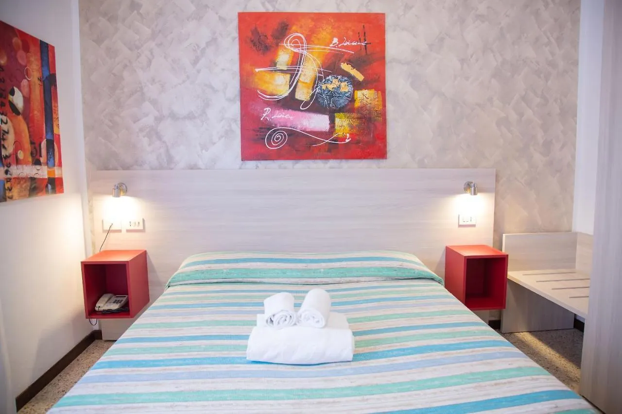 Hotel Laura Cavallino-Treporti 0*,  Italy